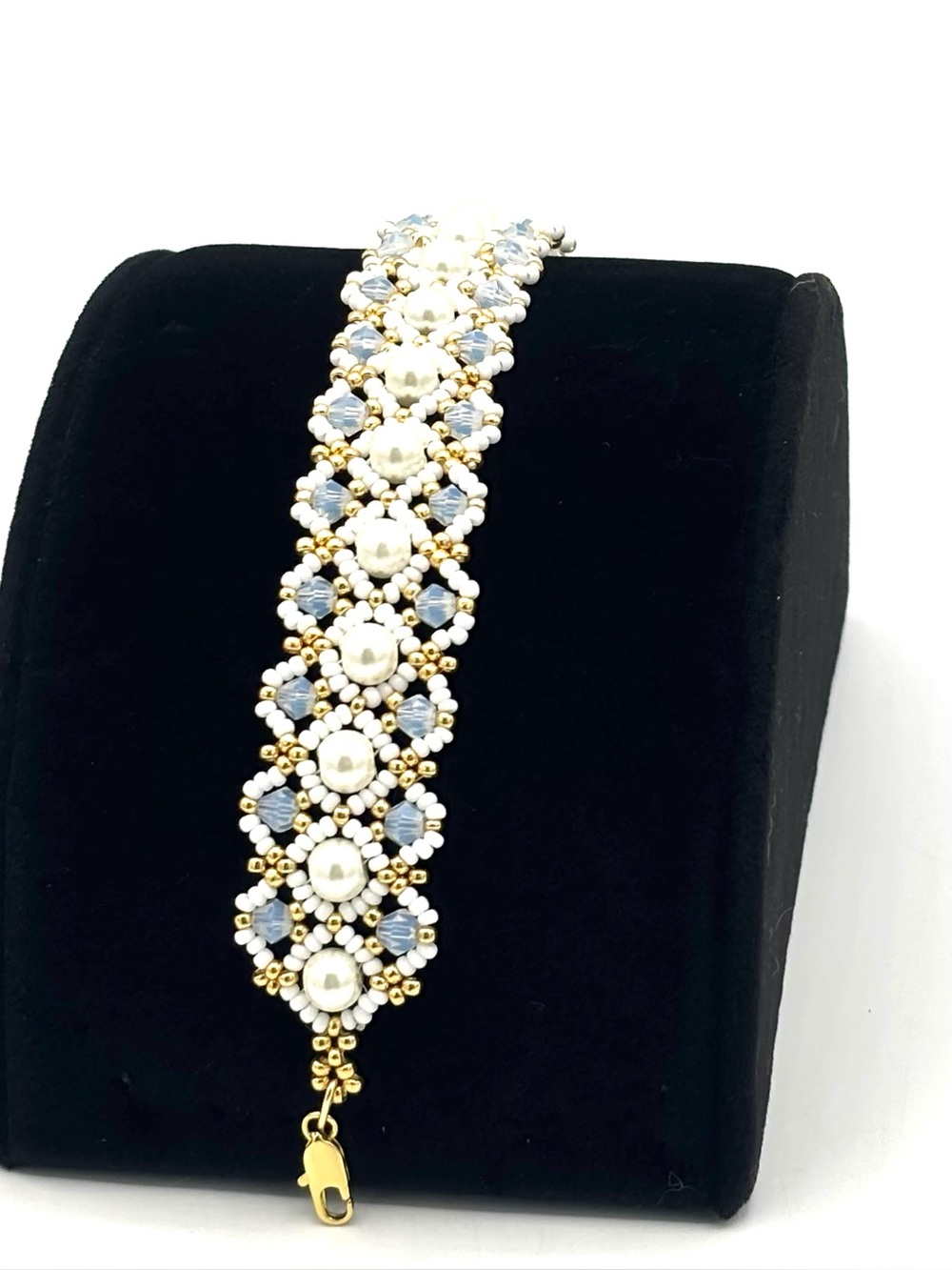 Hand Crafted Pearl and Crystal Bracelet - Ivory/Gold